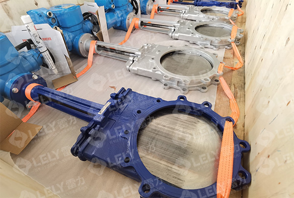 氣動刀閘閥.jpg 氣動刀閘閥.jpg